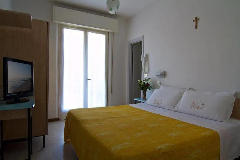 Hotel Villa Tua 리치오네