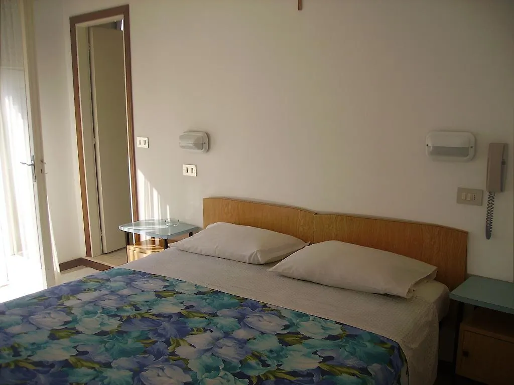 Hotel Villa Tua Riccione 0*,
